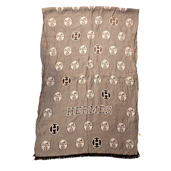 HERMÈS Iconic Brown & Beige  Reversible H Horse & Carriage Print Scarf Pre-owned - Picture 7 of 16